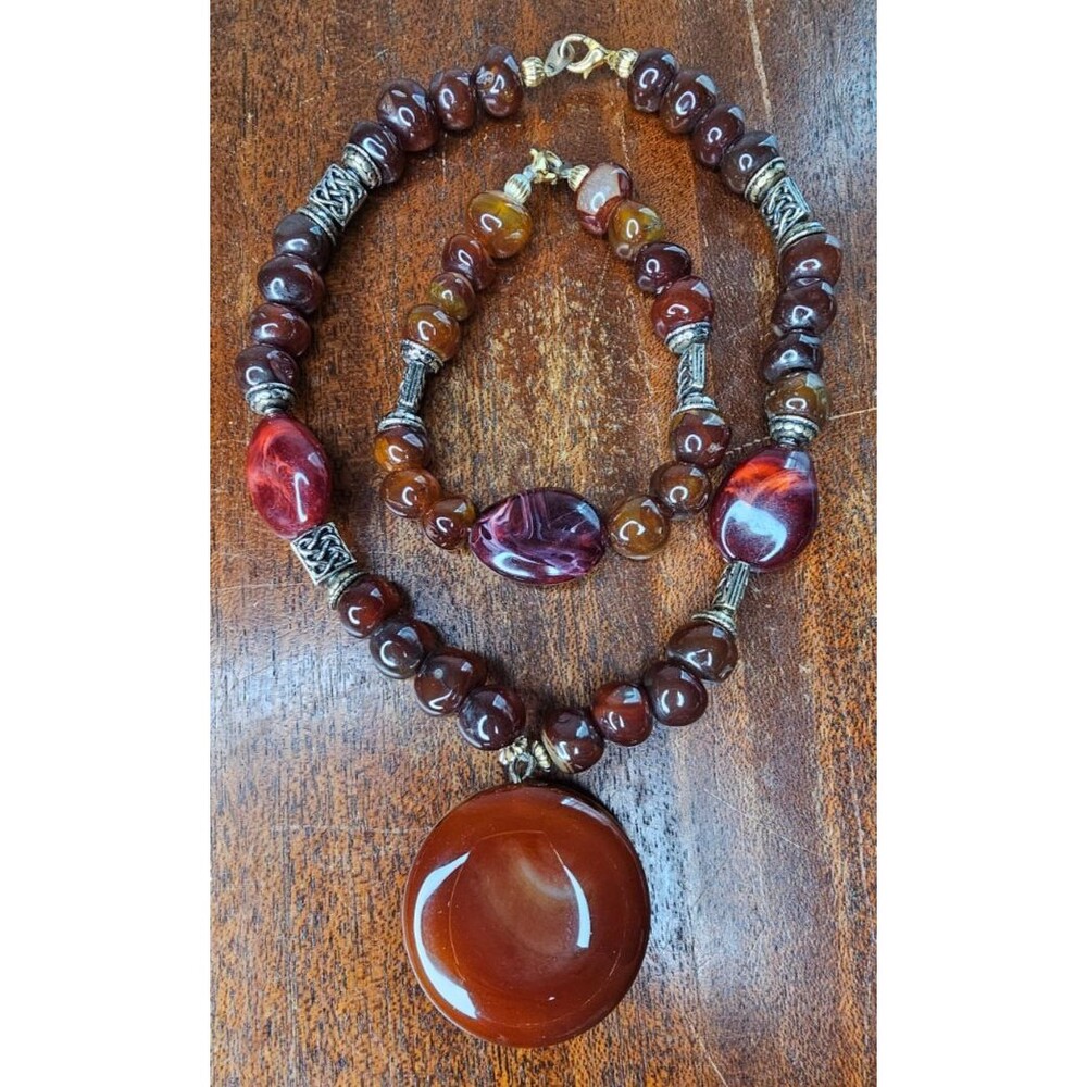 Red Agate Beaded Necklace & Stretch Agate Beaded Bracelet Set